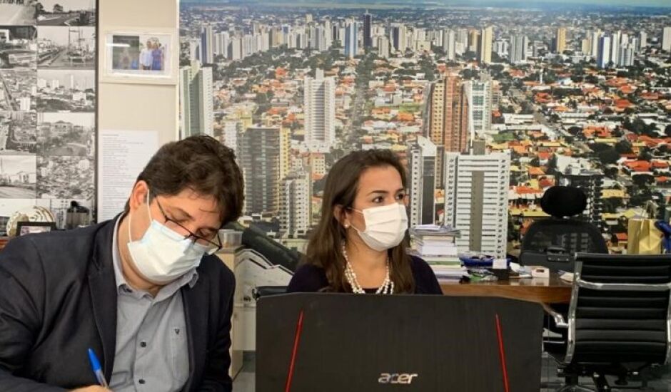 Participaram da reunião virtual o secretário de Saúde, José Mauro Filho e a vice-prefeita, Adriane Lopes