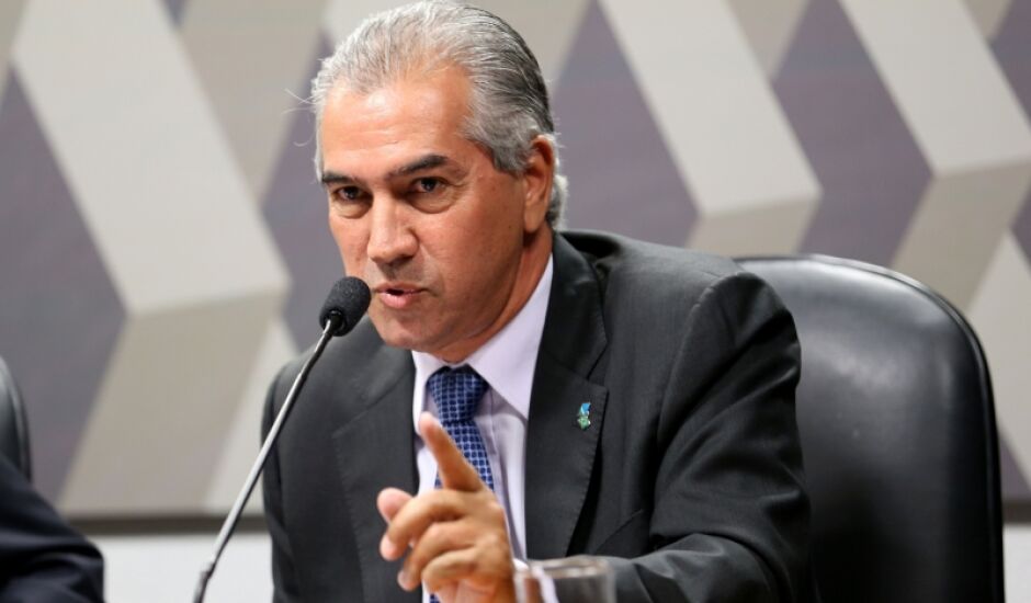 Reinaldo agiliza entrada de novos integrantes políticos no governo