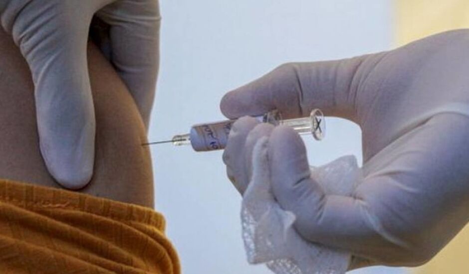 Durante a vacinação contra o coronavírus cidadãos que estão sendo vacinados poderão fazer a doação.
