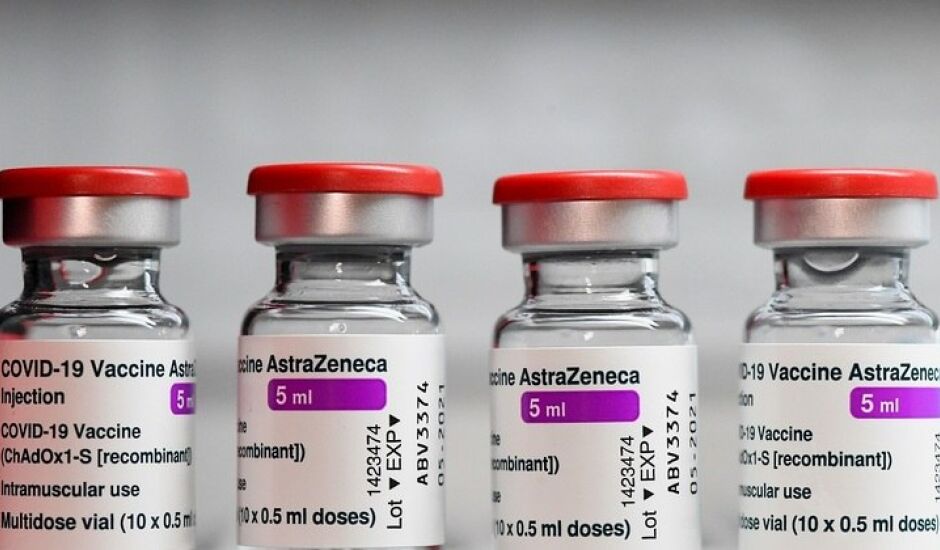 Vacinação em Paranaíba tem doses da Astrazeneca