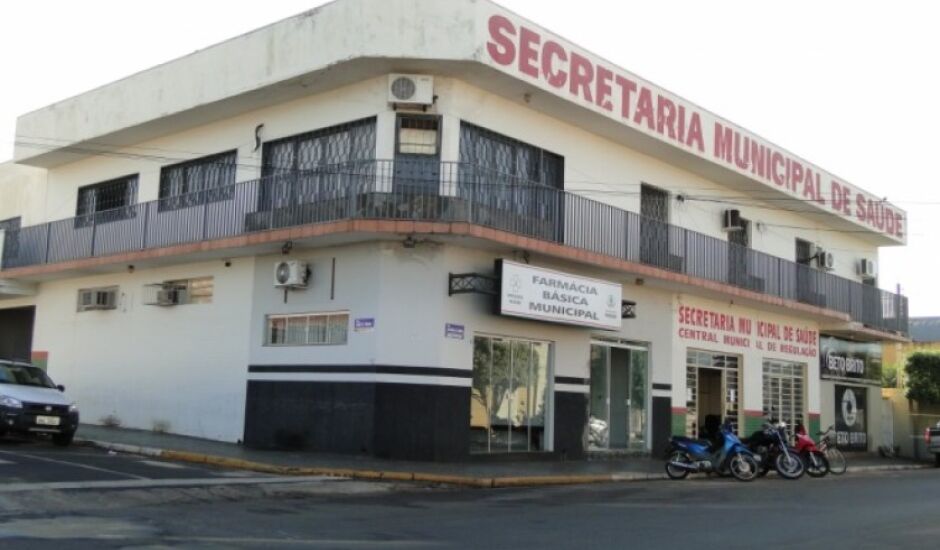 A falta de médicos em três unidades de saúde de Paranaíba tem gerado reclamações dos moradores.
