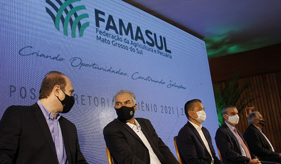 Anúncio da possibilidade de isenção do imposto sobre bandeira vermelha ocorreu durante a posse da nova diretoria da Famasul.