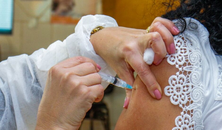 A campanha de imunização contra Covid-19 começou em 18 de janeiro de 2021 em Mato Grosso do Sul