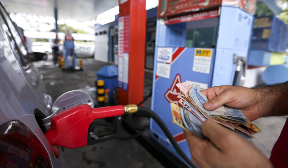 Variação no preço da gasolina é a maior entre combustíveis