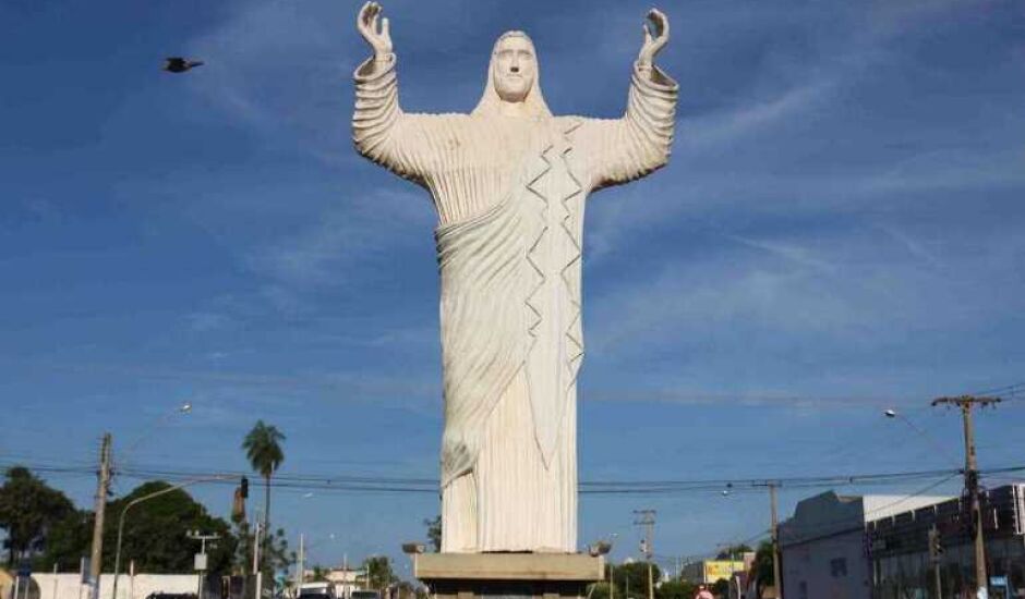 O monumento do Cristo foi construído em 1992 