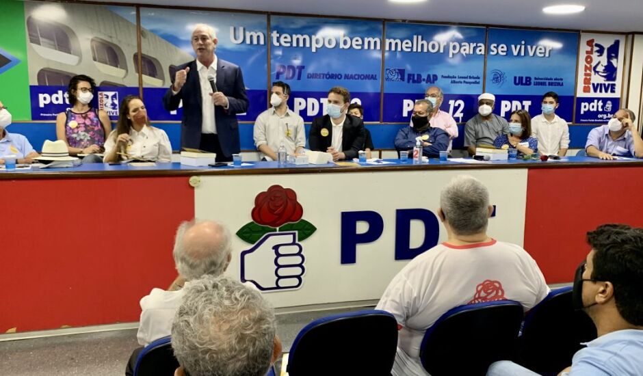 Ciro Gomes, em encontro nacional do PDT no fim do ano passado; sigla quer diretórios estaduais alinhados com projeto de seu principal nome