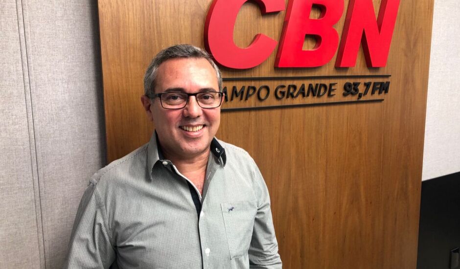 Edir Viégas, jornalista e coluninta da CBN Campo Grande