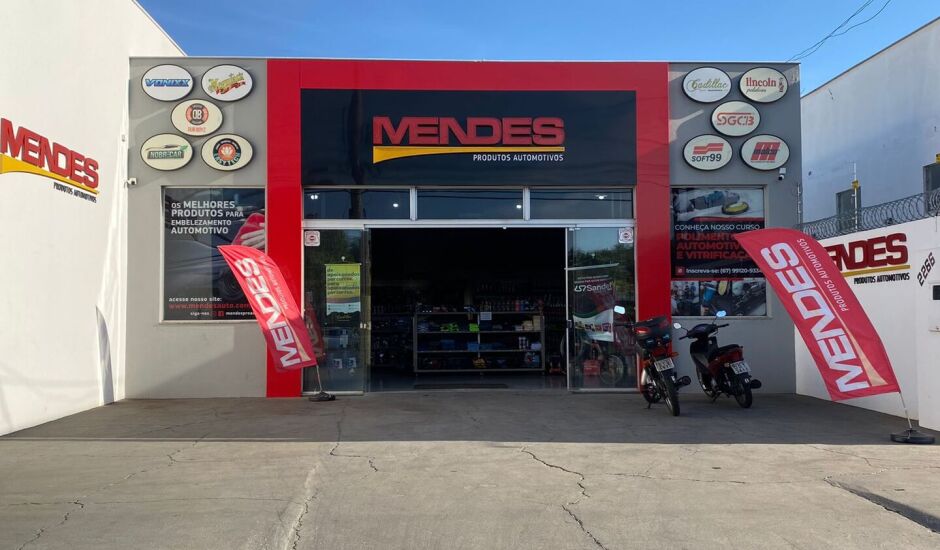 Com mais de 13 anos, a loja conta também com um e-comerce e vendedores externos que atendem no Paraná, São Paulo e Mato Grosso do Sul.