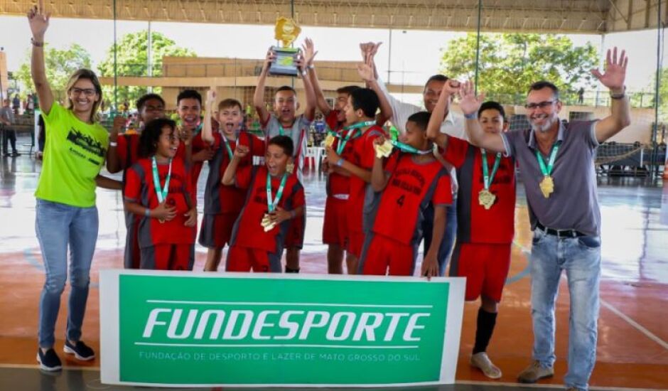 Após seis dias de disputas, foi definido os campeões de futsal e basquetebol  12 a 14 anos  deste ano.