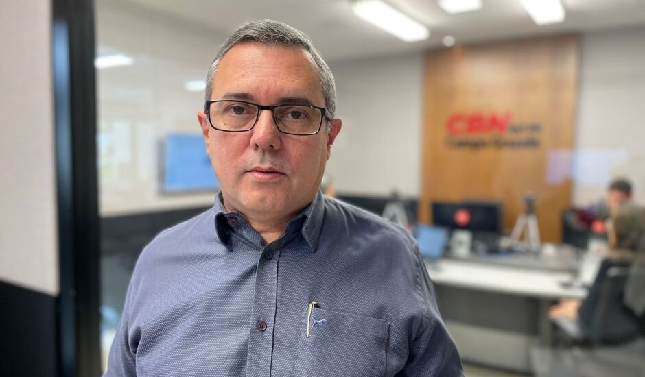 Edir Viégas, colunista da rádio CBN Campo Grande 