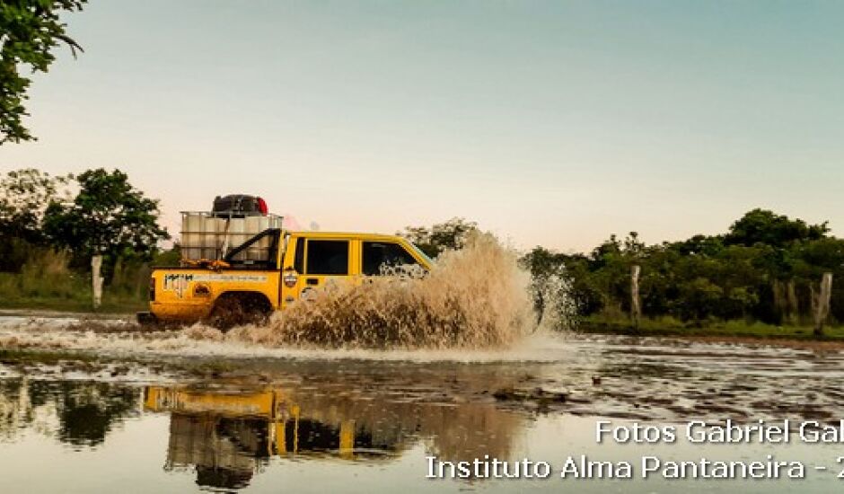 De acordo com o Instituto, só carros preparados conseguem atravessar o Pantanal
