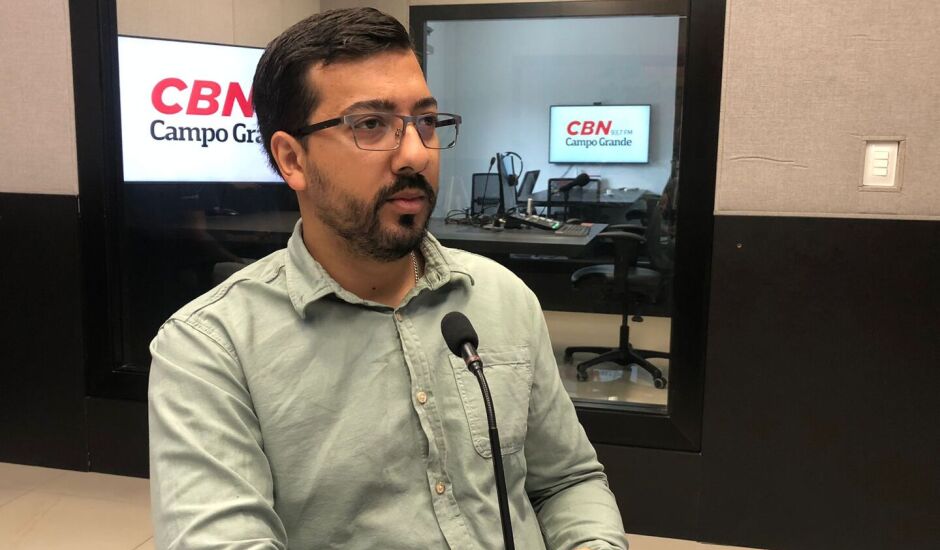 Maicon Matos Leitão, coordenador de Biomedicina da Unigran Capital, em entrevista na rádio CBN CG