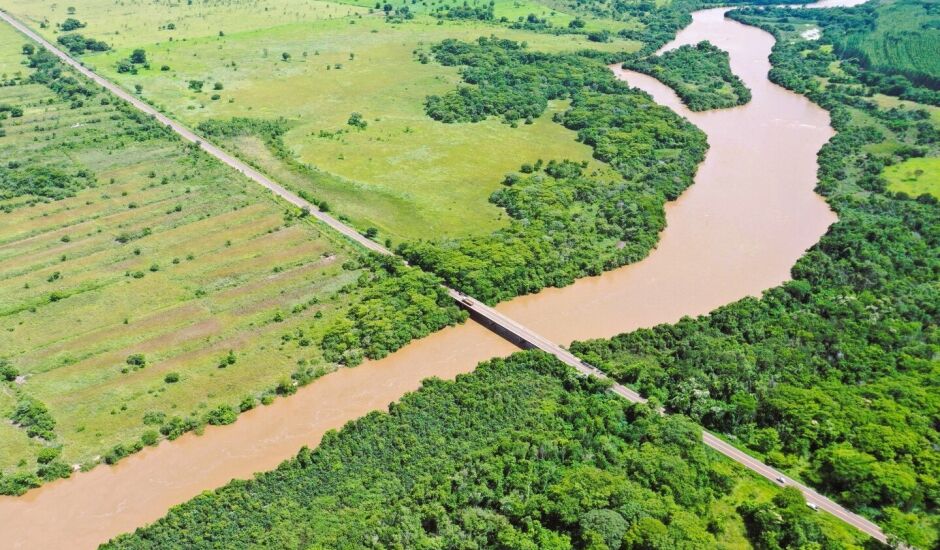 Fábrica > Projeto Sucuriú estará localizado na margem esquerda do rio Sucuriú, em Inocência 