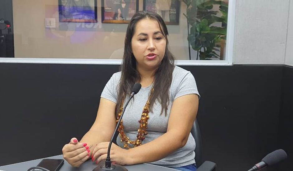 Presidente da Associação Costa Leste de Artesãos de MS, Aline Araújo, participou do programa RCN Notícias.