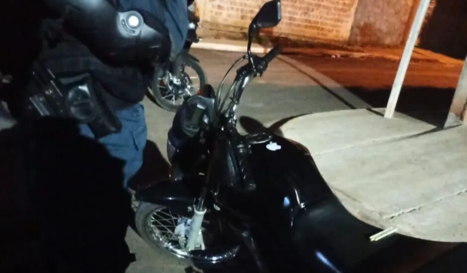 Equipe do Getam realizava patrulhamento, no bairro São João, quando se deparou com motociclista.