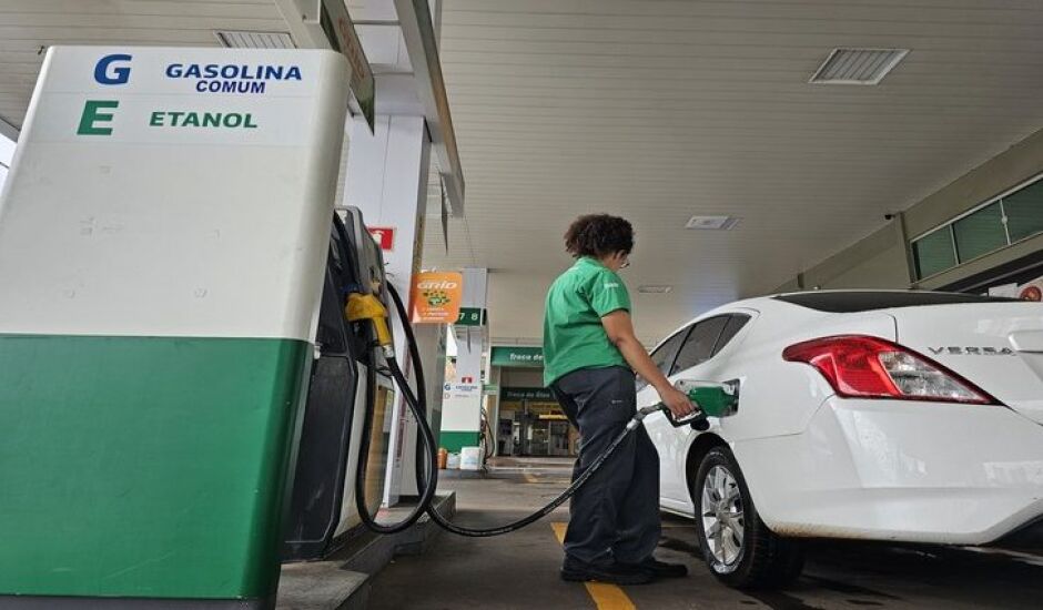 A gasolina aditivada no crédito apresentou variação de 12,59%