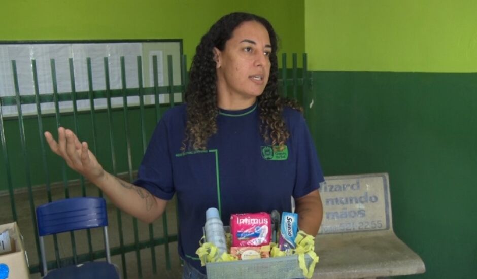 Doações de Itens pessoais para mulheres de rua podem ser encaminhadas para a Escola Afonso Pena.