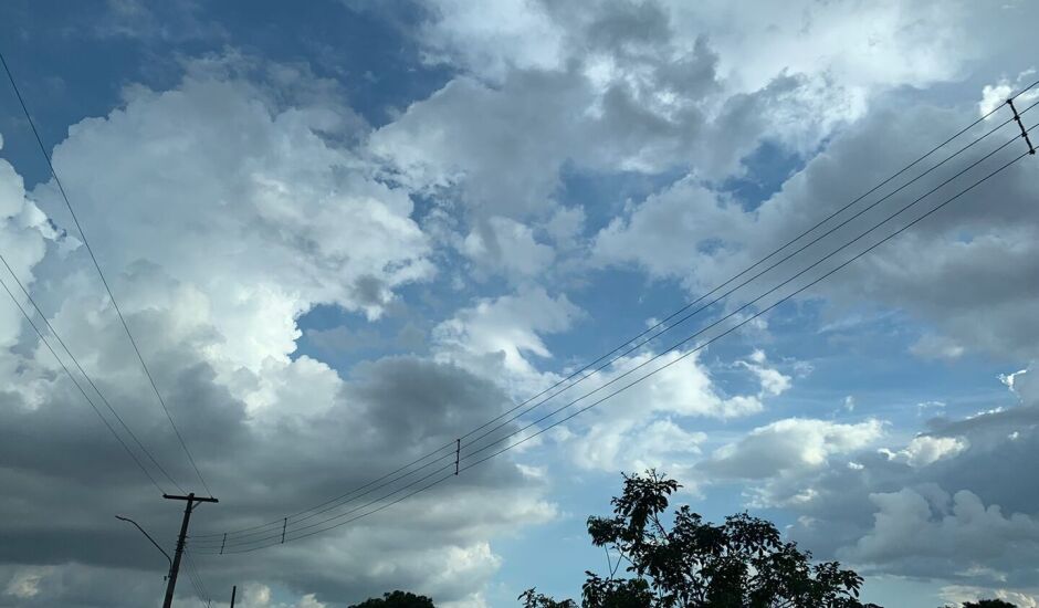 Quinta-feira será de sol com algumas nuvens em Campo Grande