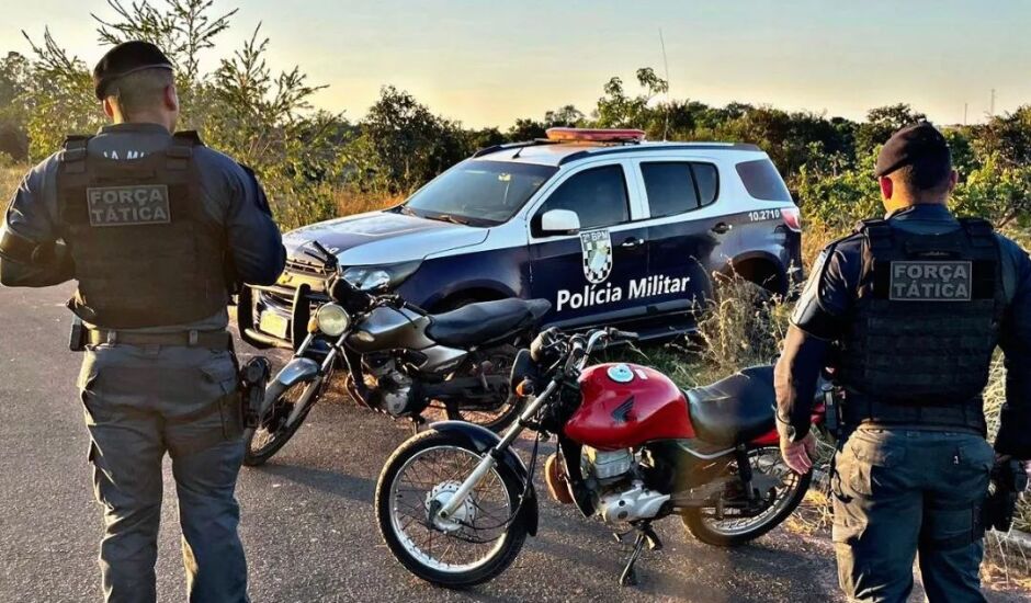 Rondas para coibir tráfico de drogas, levou aos militares até o "mocó", onde as motos furtadas estavam escondidas