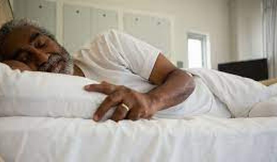 Dormir bem melhora a disposição física.