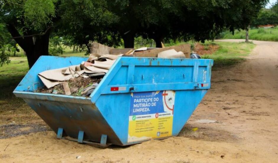 Podem ser descartados itens que possam acumular água e materiais orgânicos.