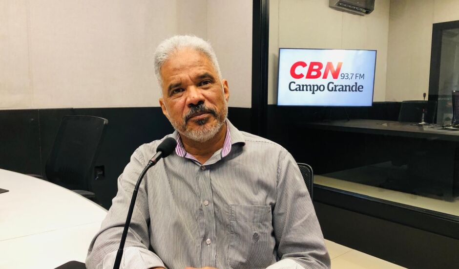 Adilson Trindade durante o Jornal CBN Campo Grande.