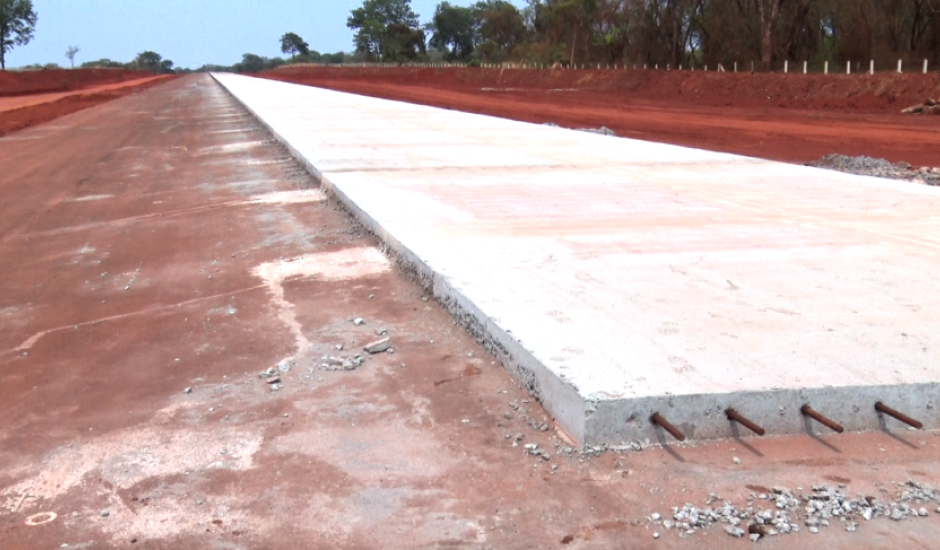 Cerca de 9 km de pavimentação em concreto já foram executados na região Norte.