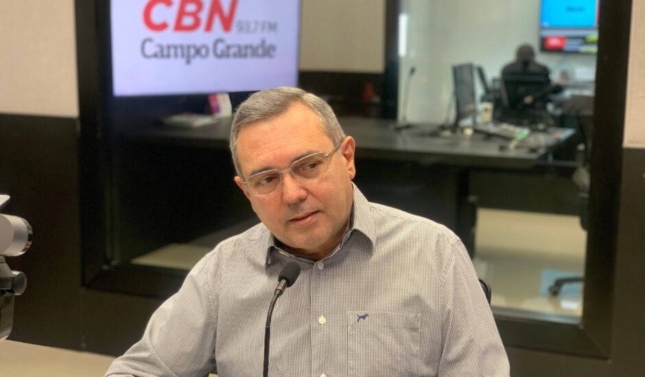 Edir Viégas durante participação no Jornal CBN Campo Grande.