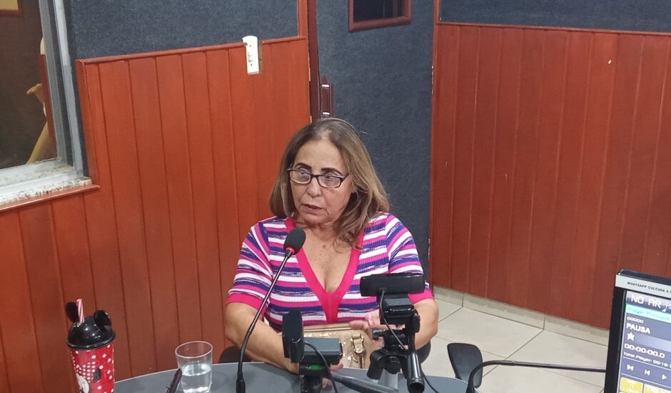 Candidata do PT, Professora Elenita disputa Prefeitura de Paranaíba