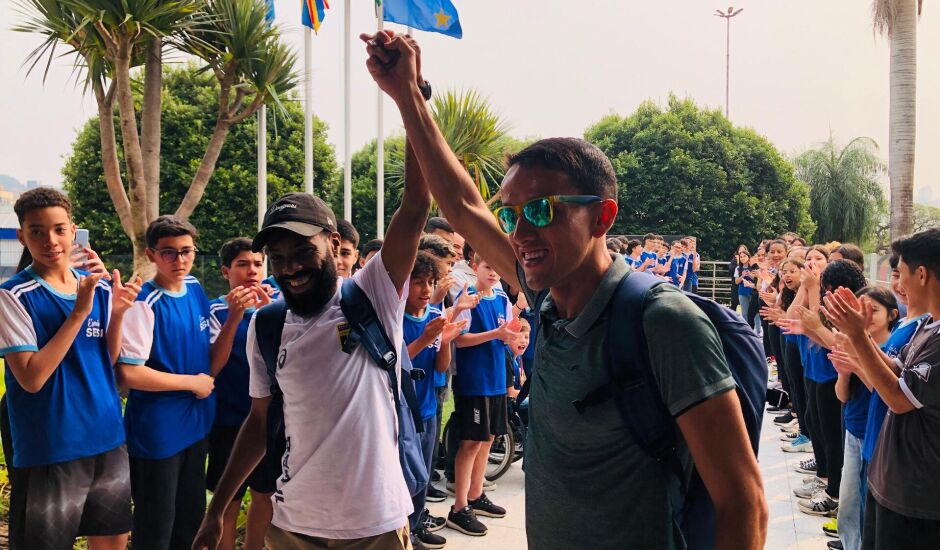 Yeltsin Jacques e Guilherme Santos no momento da chegada na Fiems, em Campo Grande