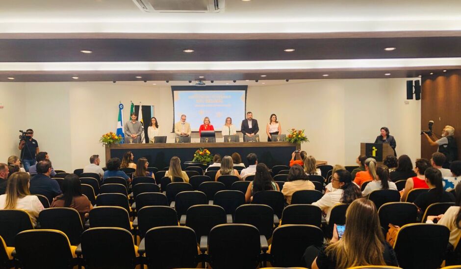 Abertura do evento foi realizado no auditório da Assomasul