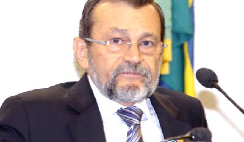 Senador Valter Pereira (PMDB-MS)