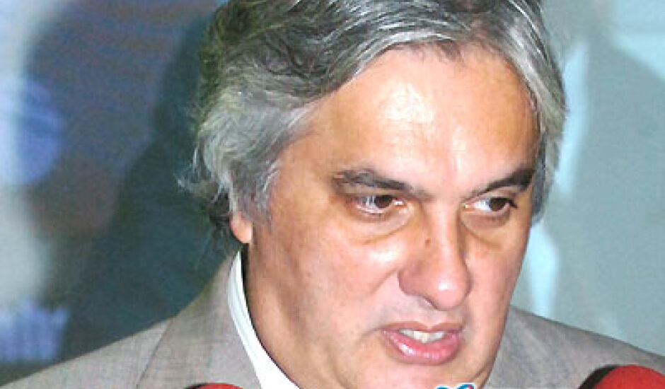 Senador Delcídio Amaral (PT-MS) é o relator
