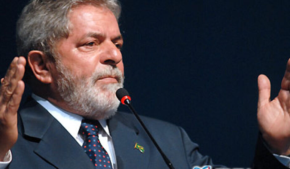 Presidente Lula exige discussão política com EUA