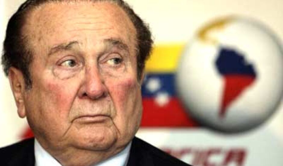 O presidente da Confederação Sul-americana de Futebol (Conmebol), Nicolas Leoz