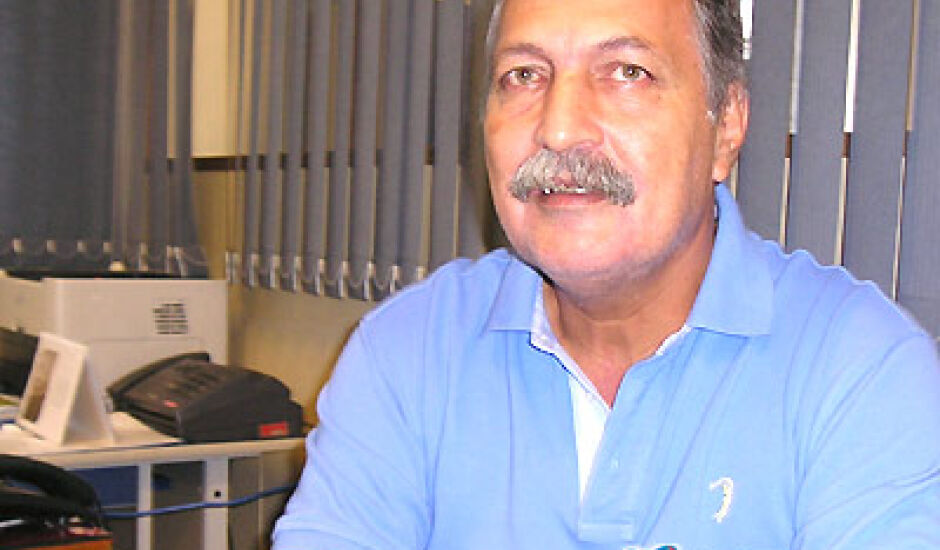Professor Mário Grespan Neto, desde 1998, trabalha na área de Educação, envolvido em projetos técnicos e estruturais