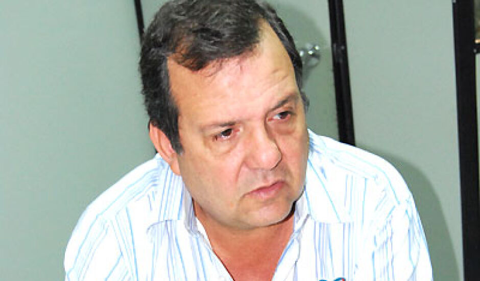 Defensor do Clube, o advogado Luiz Congro apela pela participação dos sócios para regularizarem suas situações