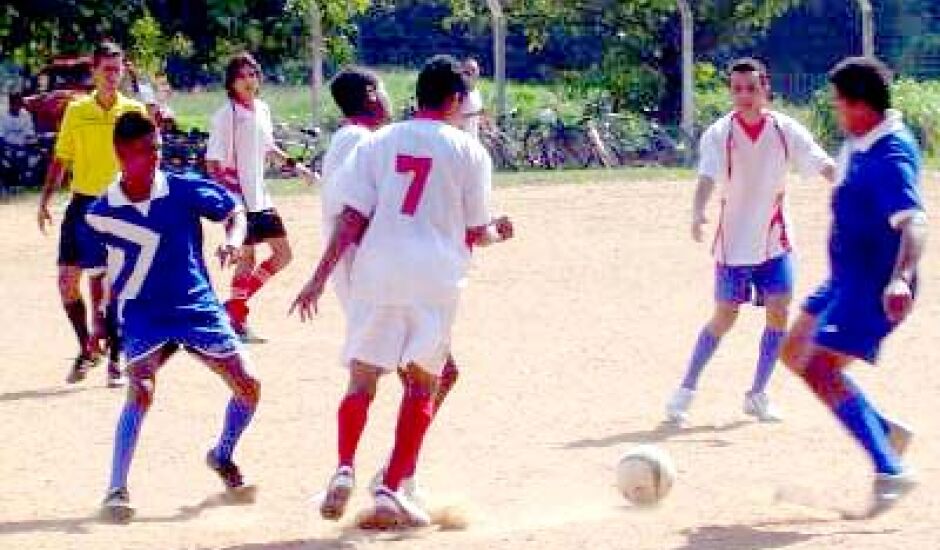 Jogos acontecem no campo do Santo André no Paranapungá