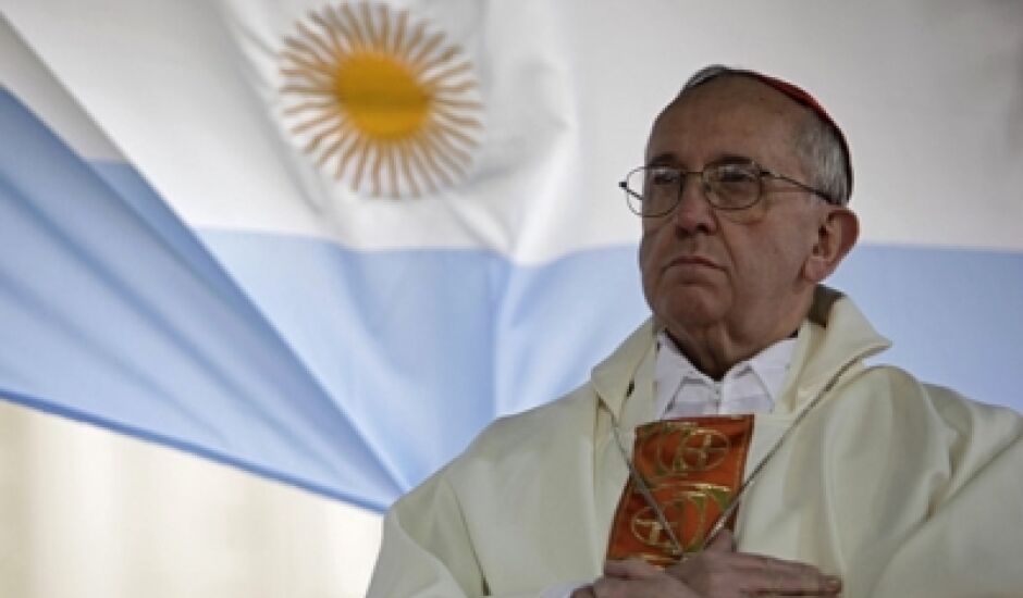 Francisco I é o argentino Jorge Mario Bergoglio, ex-arcebispo de Buenos Aires