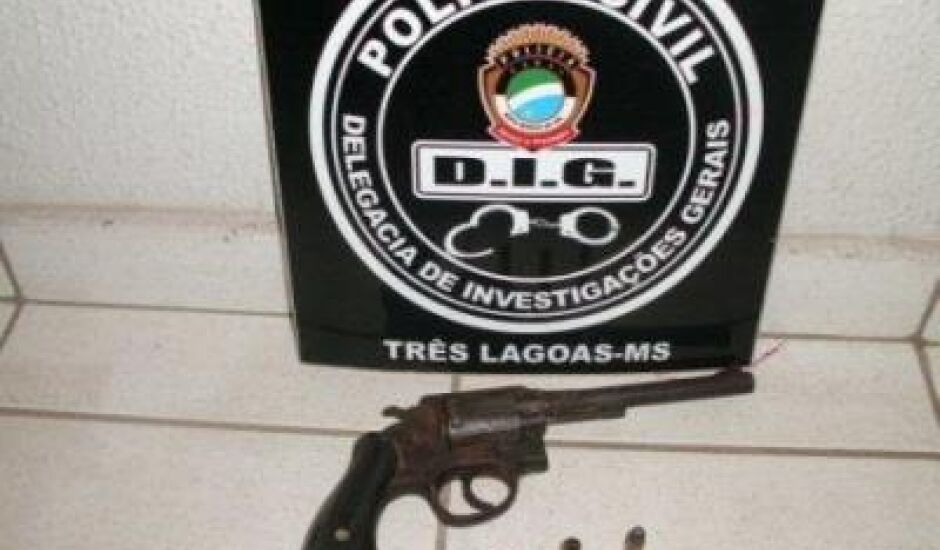 O revólver de calibre 38 foi utilizado para matar o diarista Ander Carlos Generoso, no último dia 18