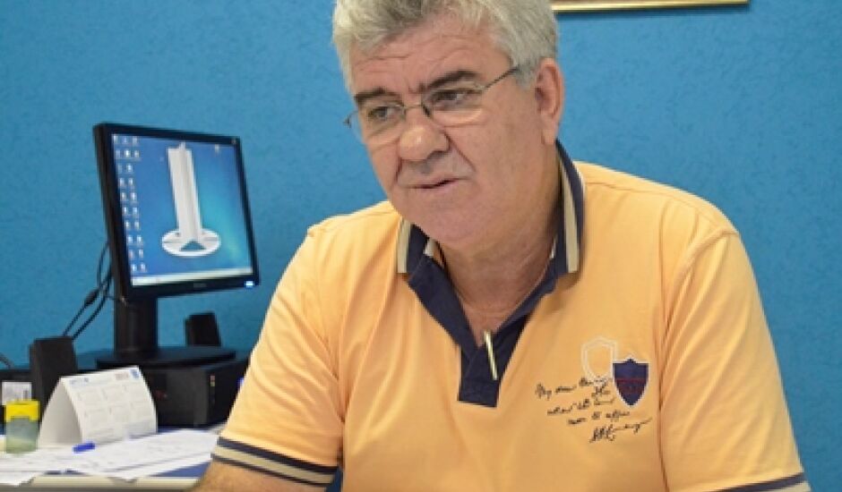 Diretor da UFMS de Três Lagoas, José Antônio Menoni, falou sobre atraso das aulas e o novo curso de medicina