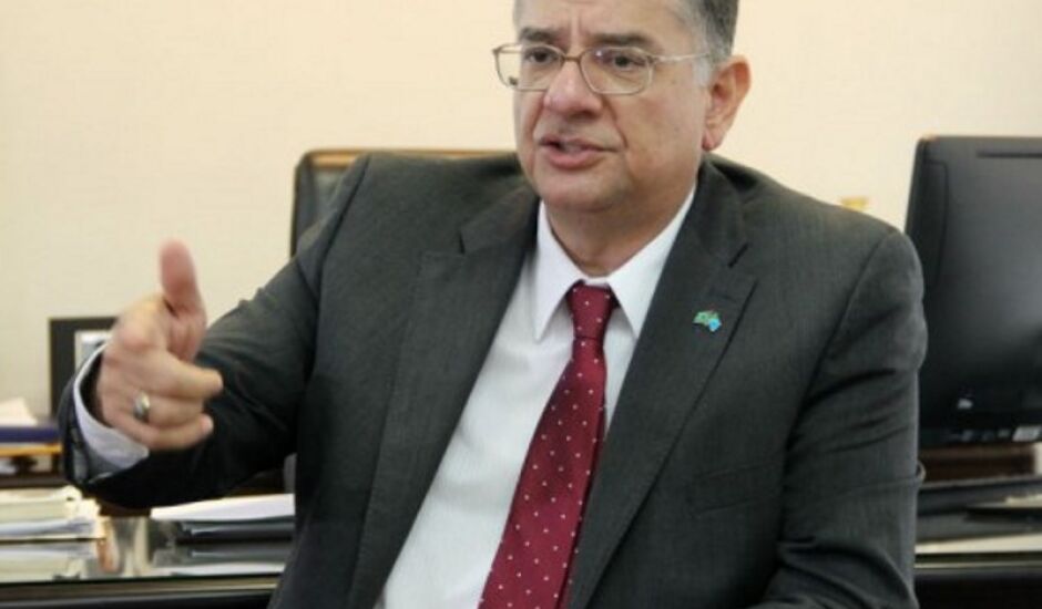 Nelson Tavares, secretário estadual de saúde