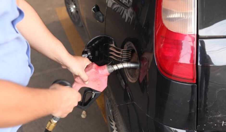 Preço médio do litro do combustível é comercializado na cidade a R$ 3,85