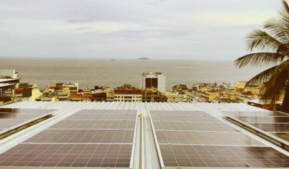 Comunidade do Rio investe em energia solar