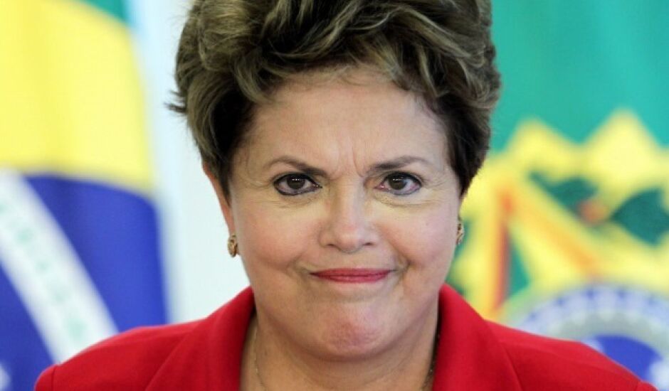 Dilma empossou Lula nesta manhã, mas justiça suspendeu nomeação 