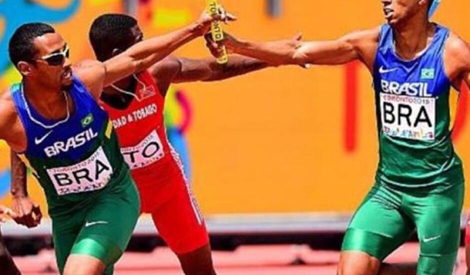 Cada país pode mandar para os Jogos Olímpicos apenas três atletas por modalidade do Atletismo