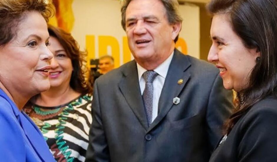 Simone (à direita) e Moka se encontram com Dilma, no Palácio do Planalto, em outubro de 2104 