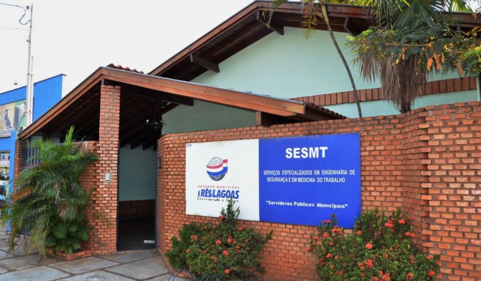 SESMT está localizado à Avenida Capitão Olinto Mancini, nº. 959, Centro
