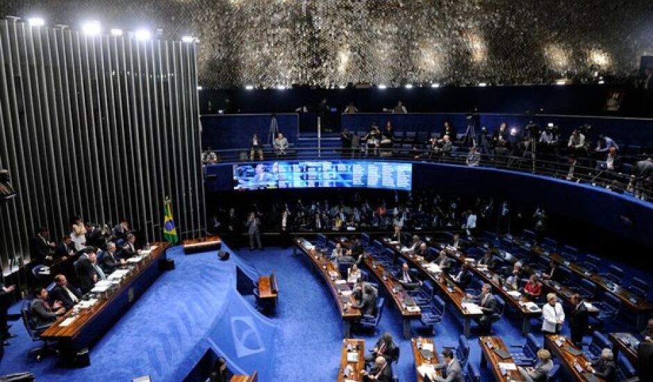 Senadores votam impeachment da presidente Dilma Rousseff 