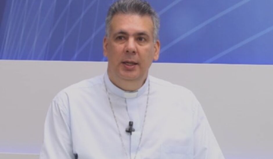 Bispo da Diocese de Três Lagoas foi entrevistado, nesta quinta, no programa Bom Dia Três Lagoas, da TVC-Canal 13